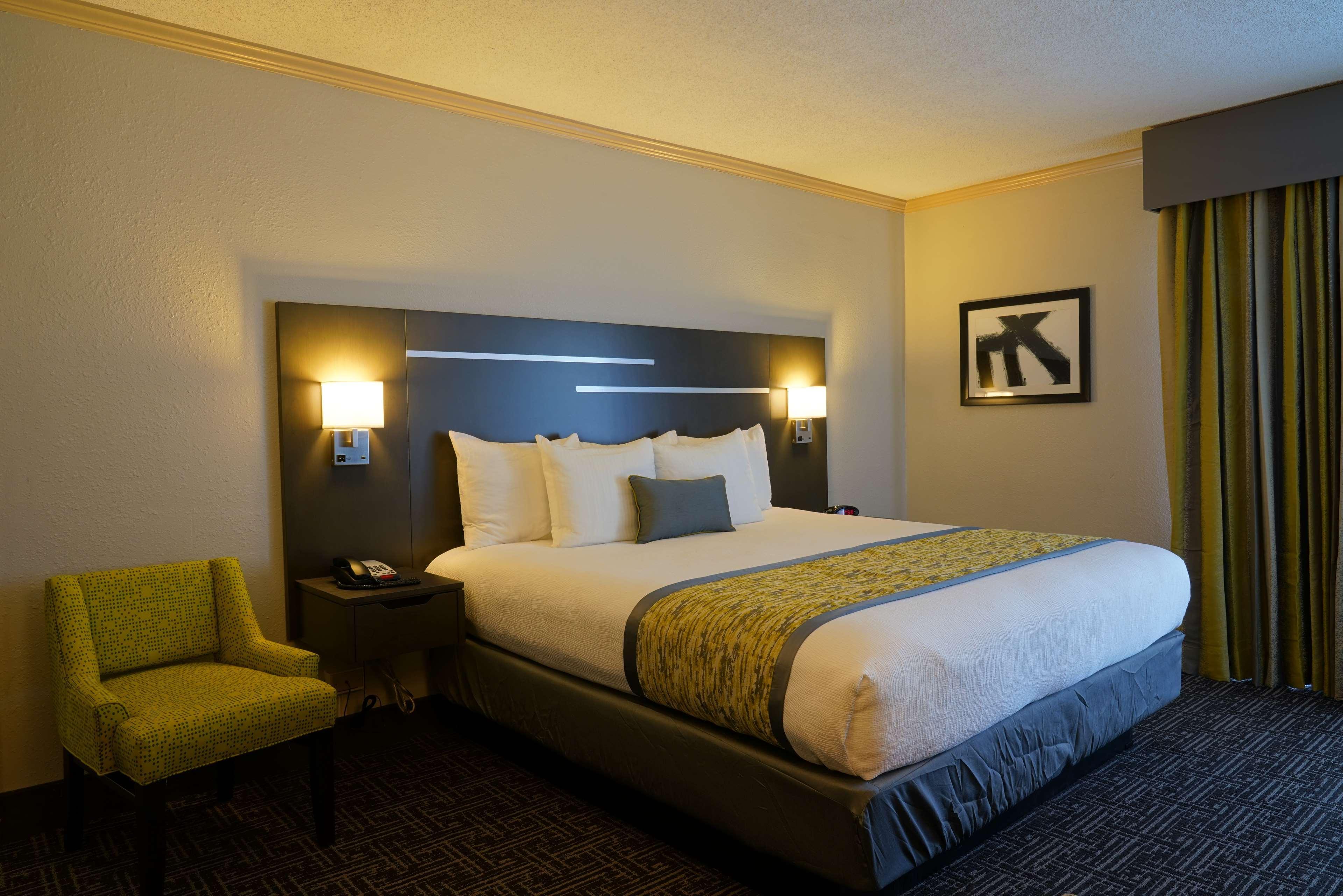 Best Western Plus Morristown Conference Center Екстер'єр фото