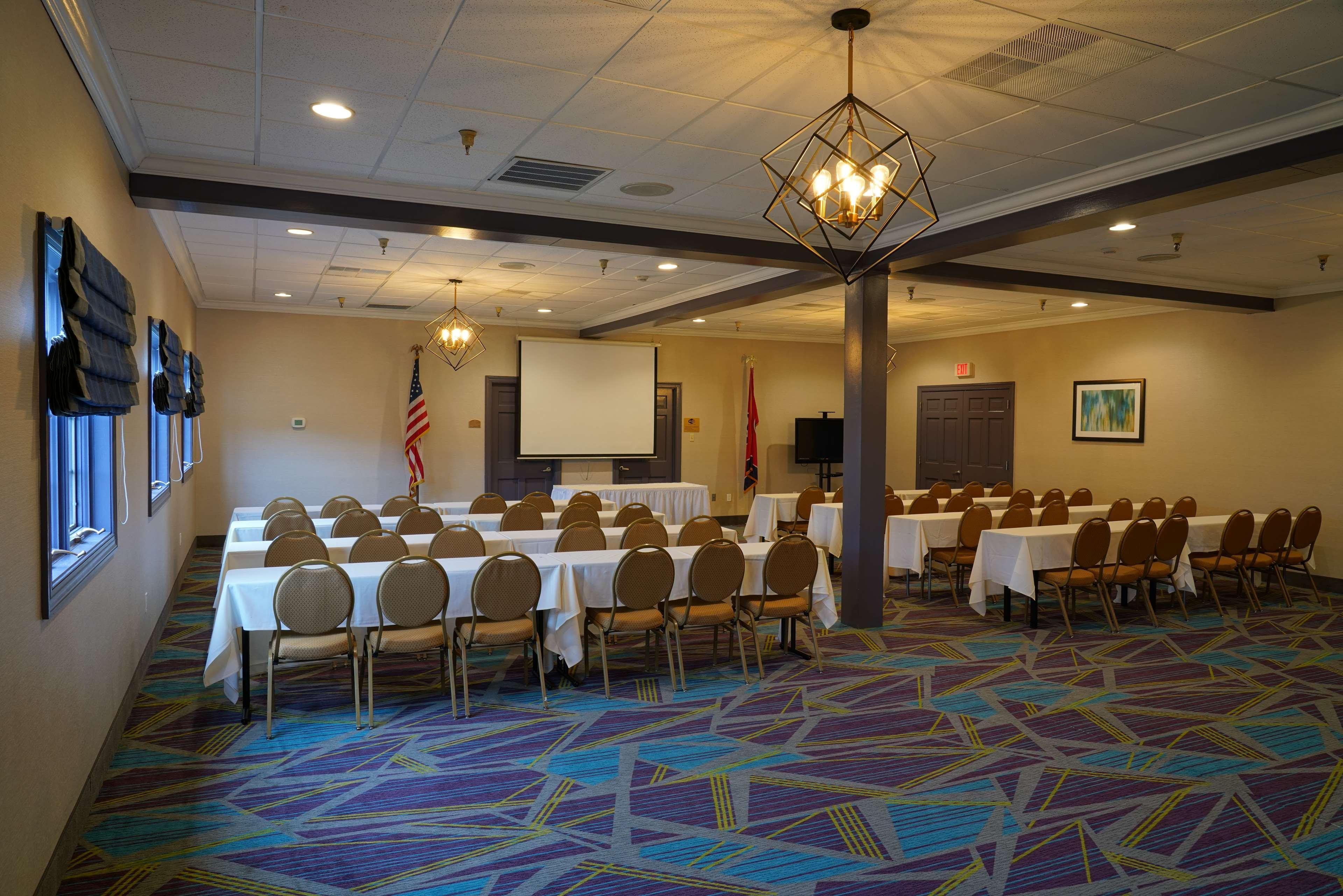 Best Western Plus Morristown Conference Center Екстер'єр фото