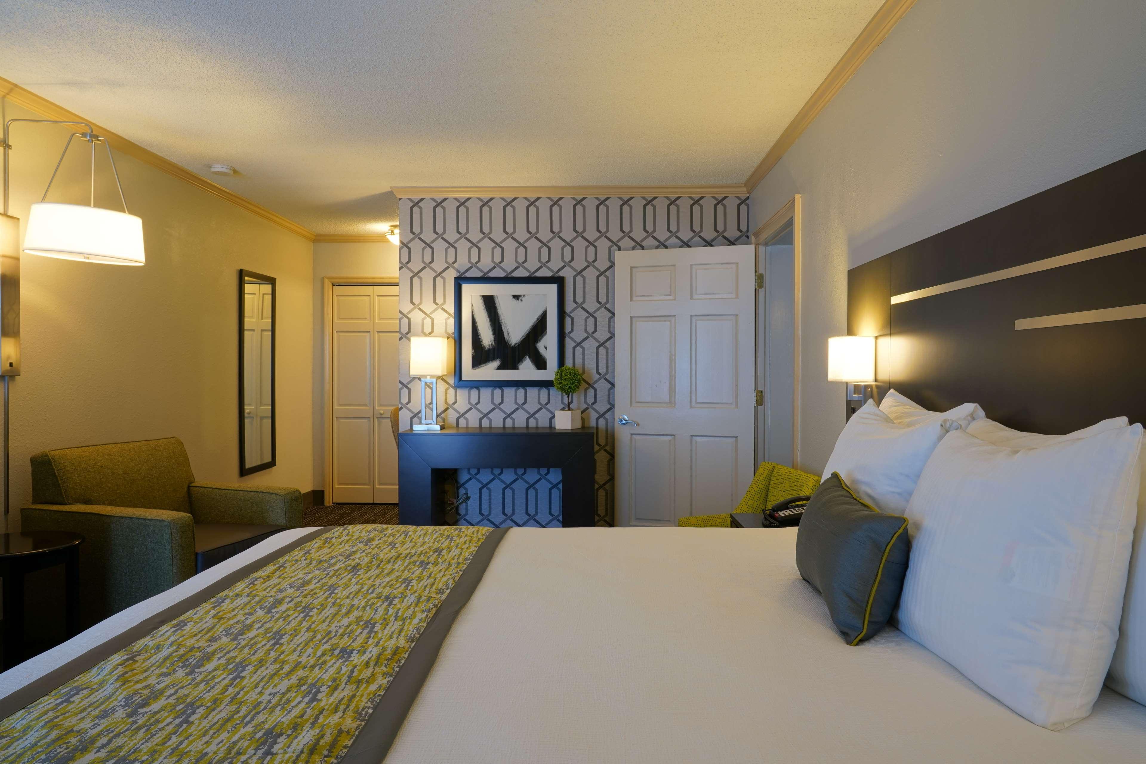 Best Western Plus Morristown Conference Center Екстер'єр фото