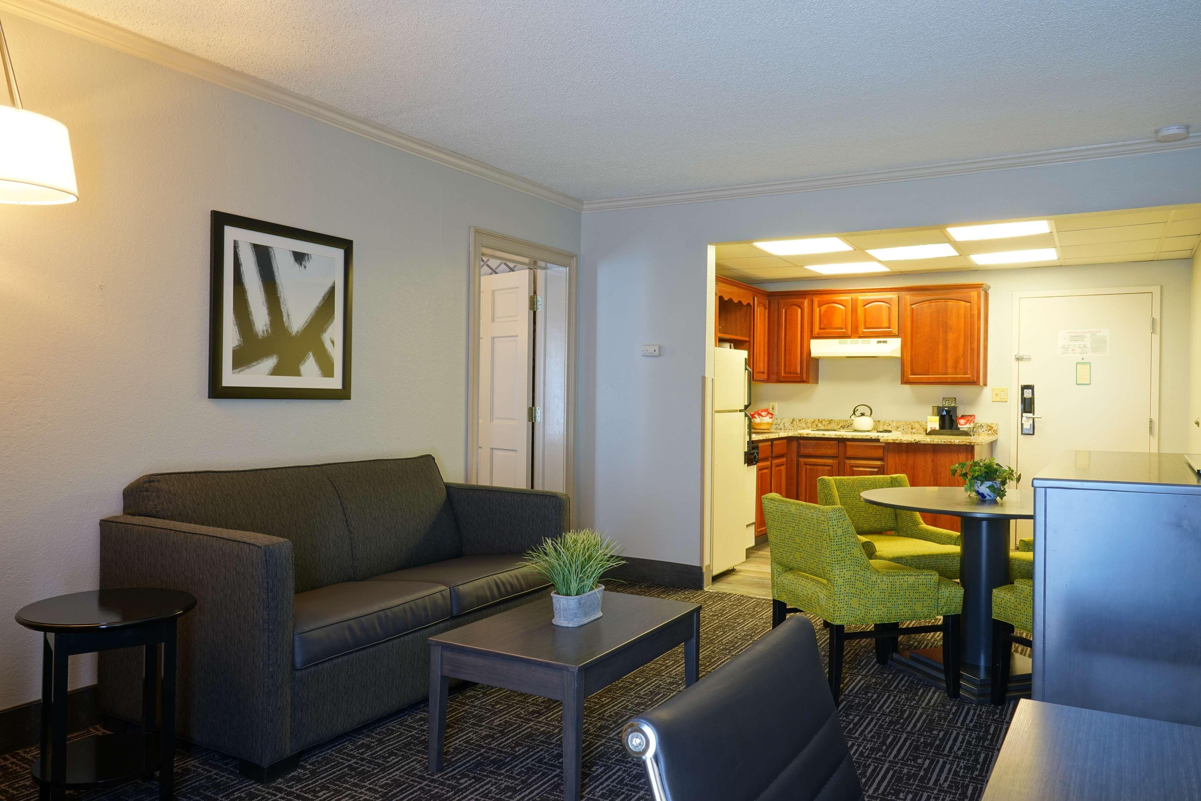 Best Western Plus Morristown Conference Center Екстер'єр фото