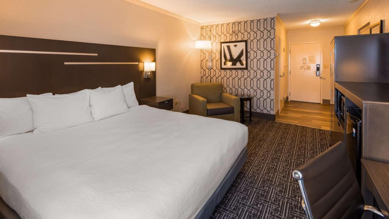 Best Western Plus Morristown Conference Center Екстер'єр фото