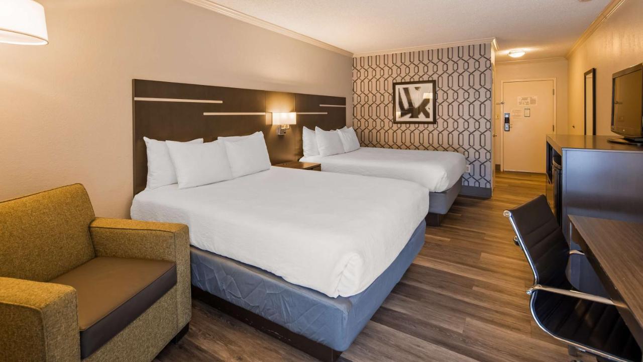 Best Western Plus Morristown Conference Center Екстер'єр фото