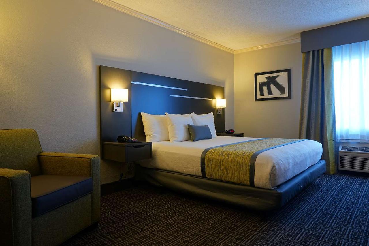 Best Western Plus Morristown Conference Center Екстер'єр фото
