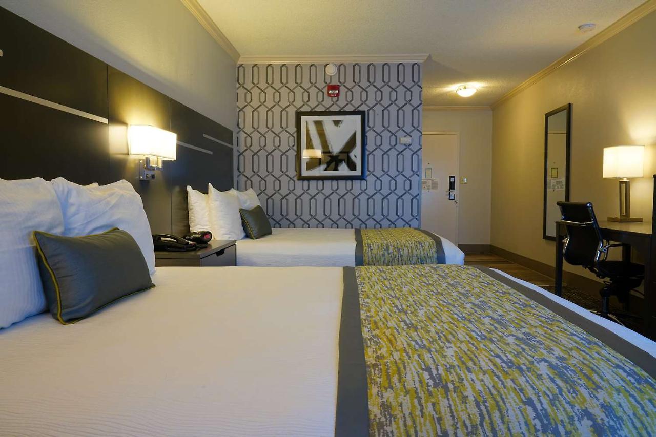 Best Western Plus Morristown Conference Center Екстер'єр фото