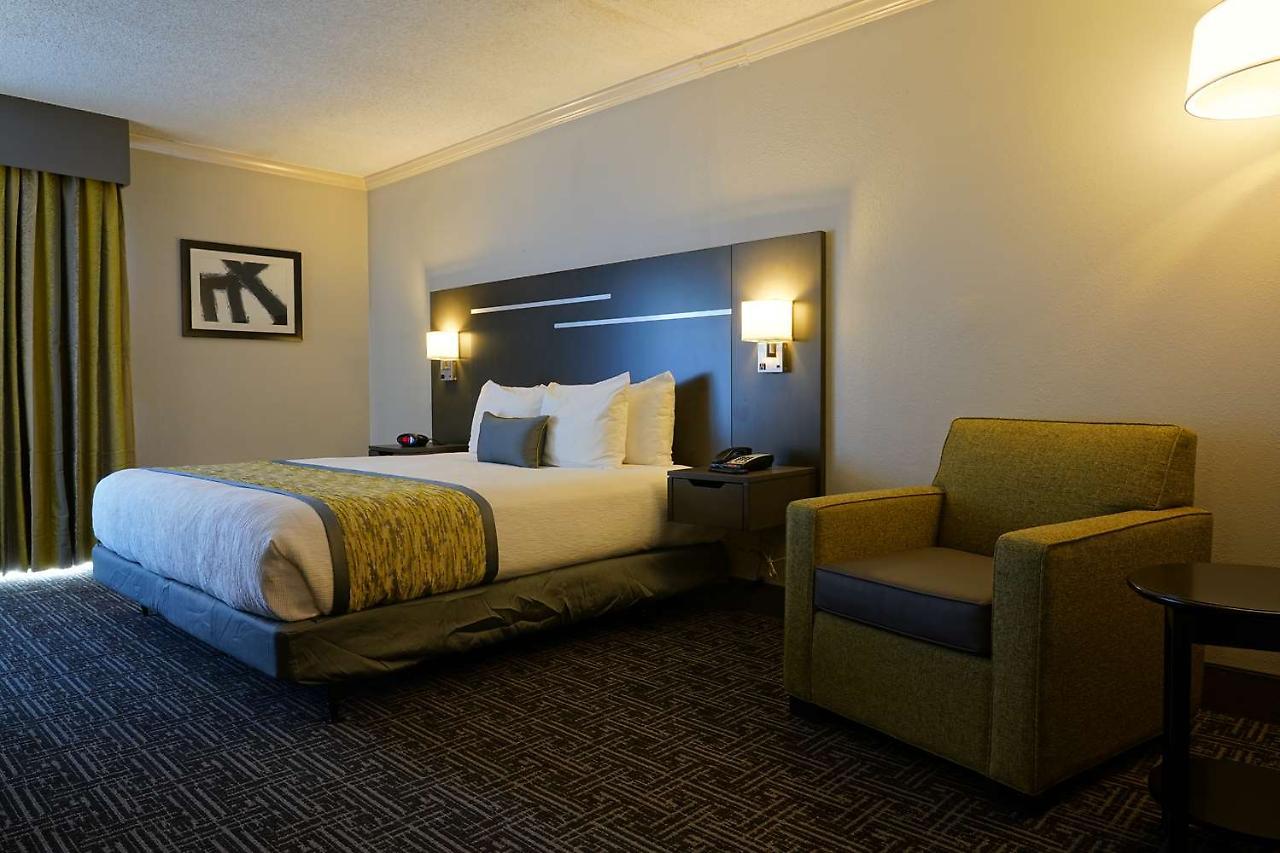 Best Western Plus Morristown Conference Center Екстер'єр фото